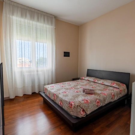 Luxury House Near Train Station Apartment Livorno Bagian luar foto