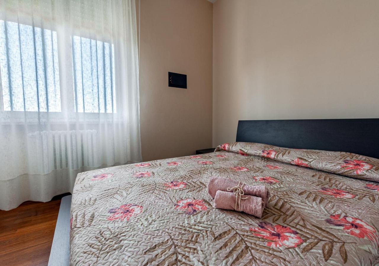 Luxury House Near Train Station Apartment Livorno Bagian luar foto
